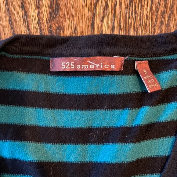 525 sweater - Picture 2 of 2